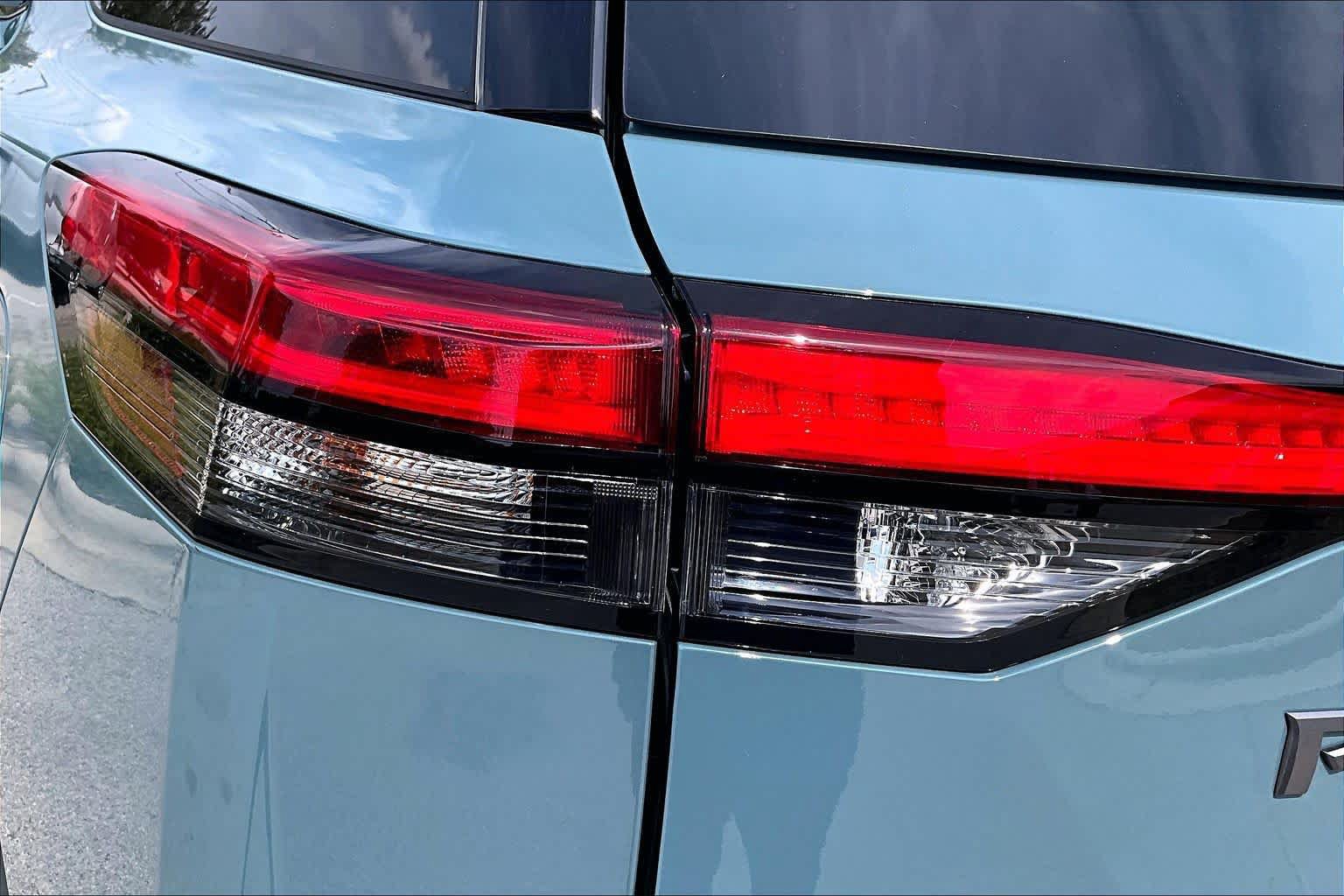 New 2026 Nissan Pathfinder SL FWD image 14