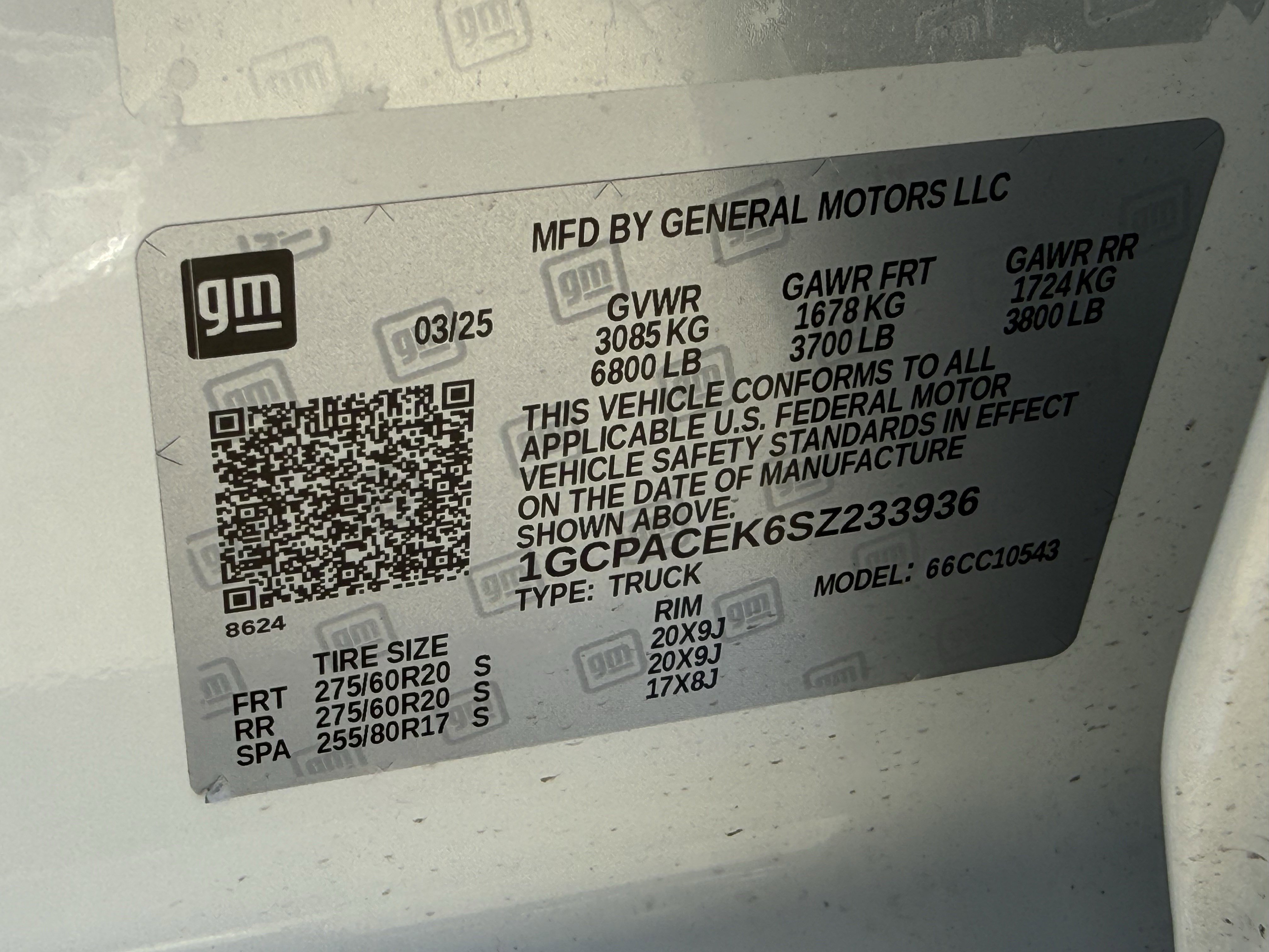 Used 2025 Chevrolet Silverado 1500 LT w/ Leather Package image 33