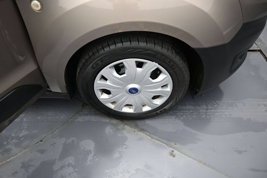 Used 2020 Ford Transit Connect XL FWD image 31