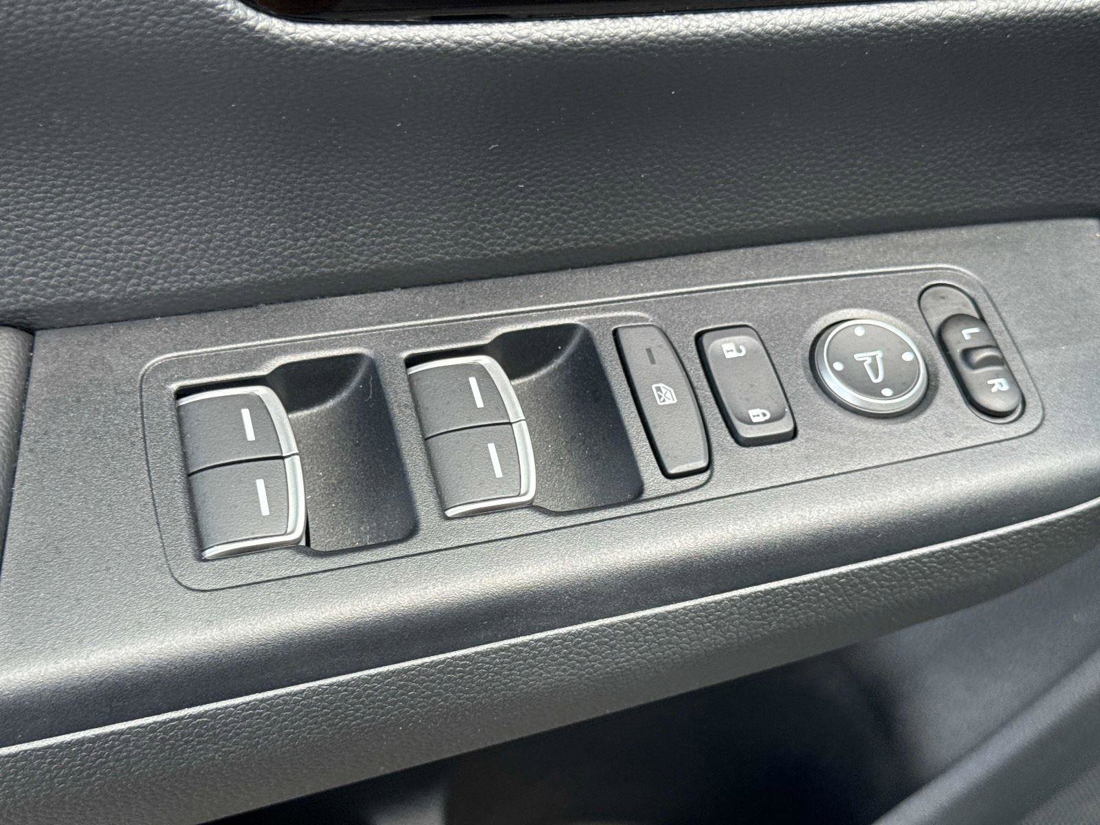 Used 2023 Honda CR-V EX-L image 20