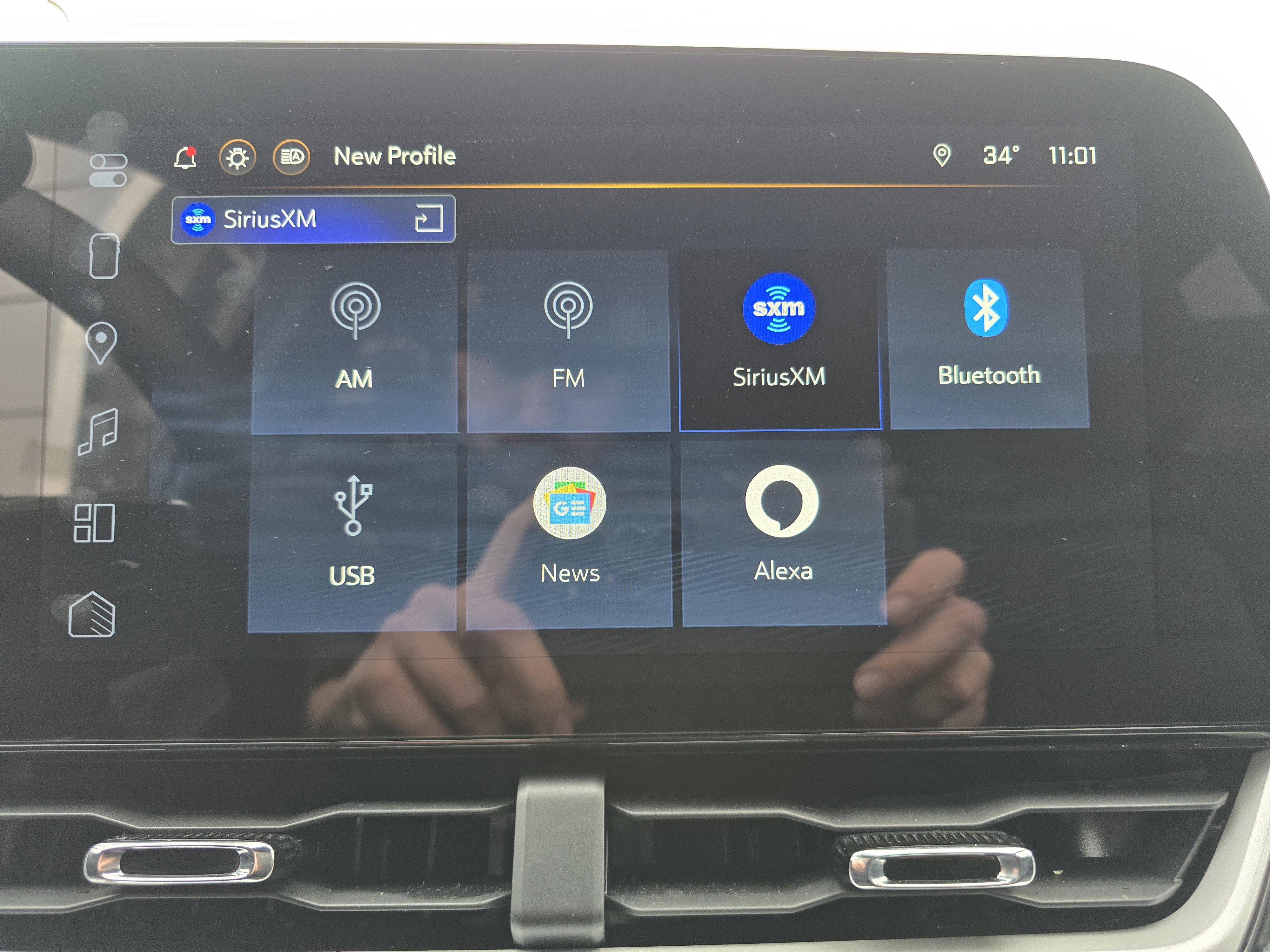 Used 2025 Chevrolet Equinox LT image 29