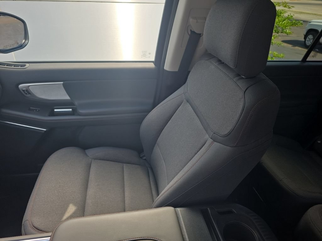 Used 2025 Ford Expedition Max Active AWD/4WD image 28