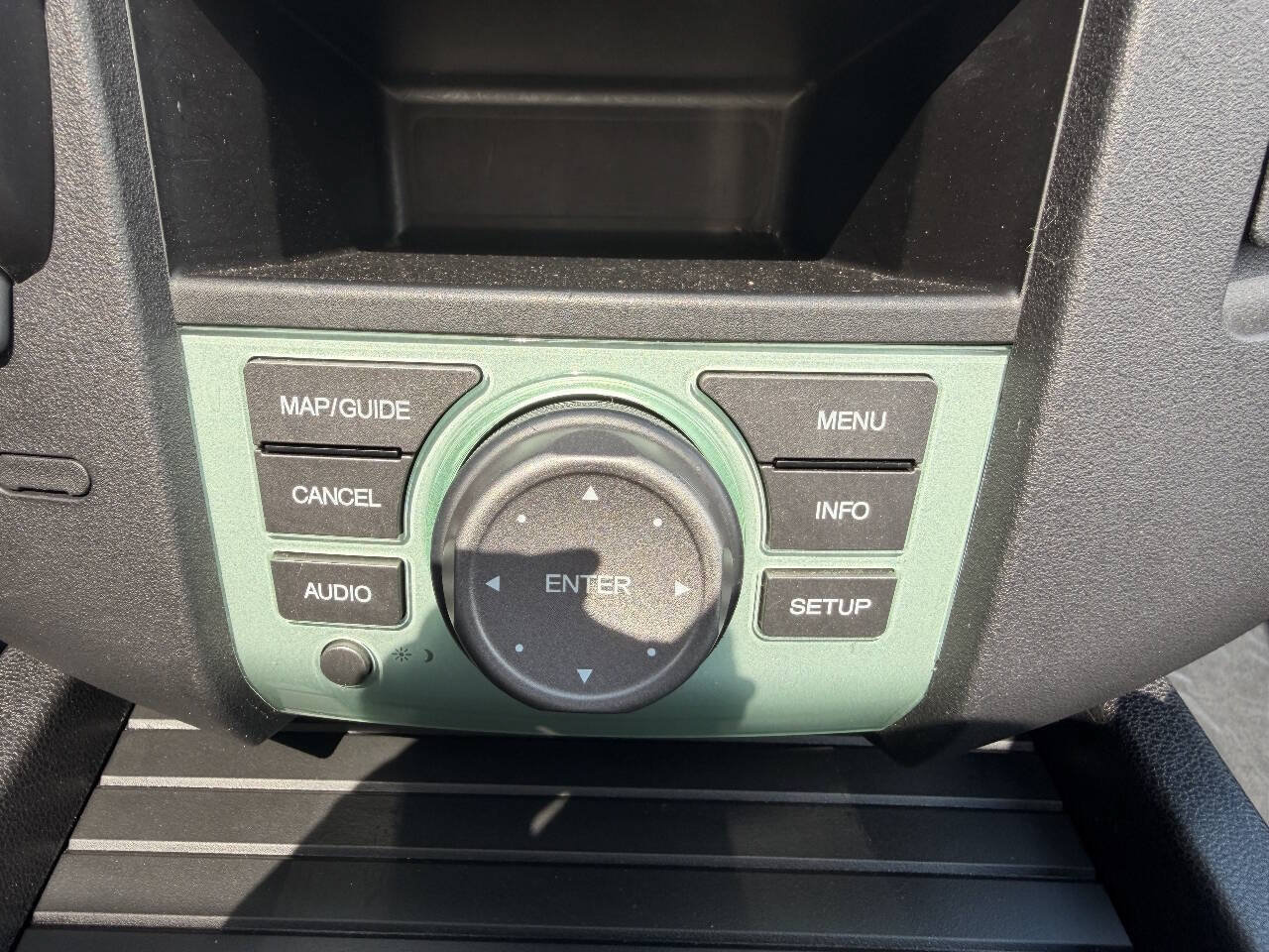 Used 2011 Honda Pilot Touring image 29