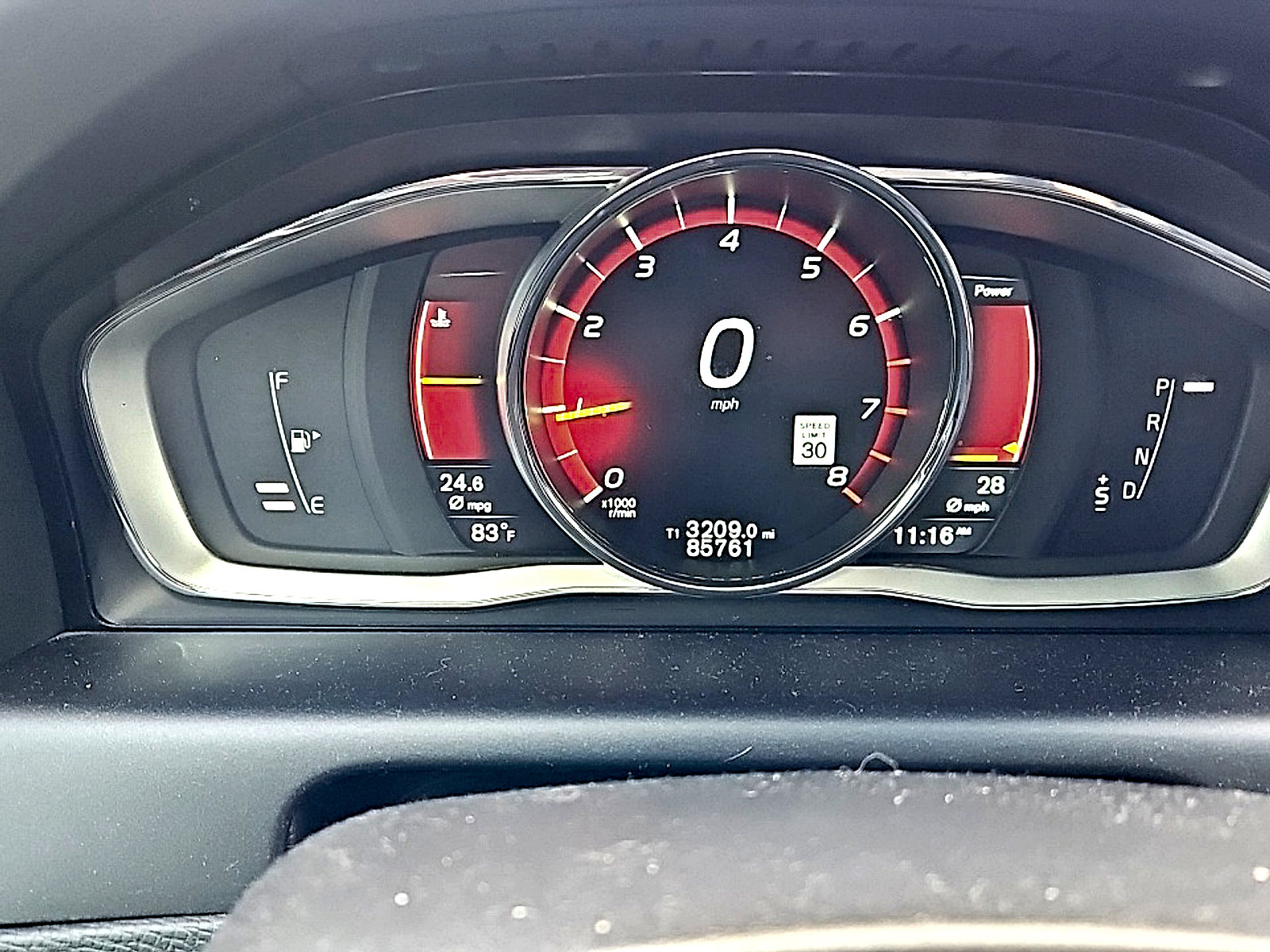 Used 2015 Volvo XC60 T5 Platinum w/ Climate Package FWD image 6