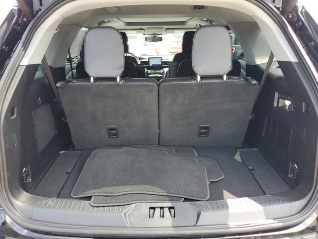 Certified 2021 Ford Explorer Limited w/ Equipment Group 301A AWD/4WD image 9