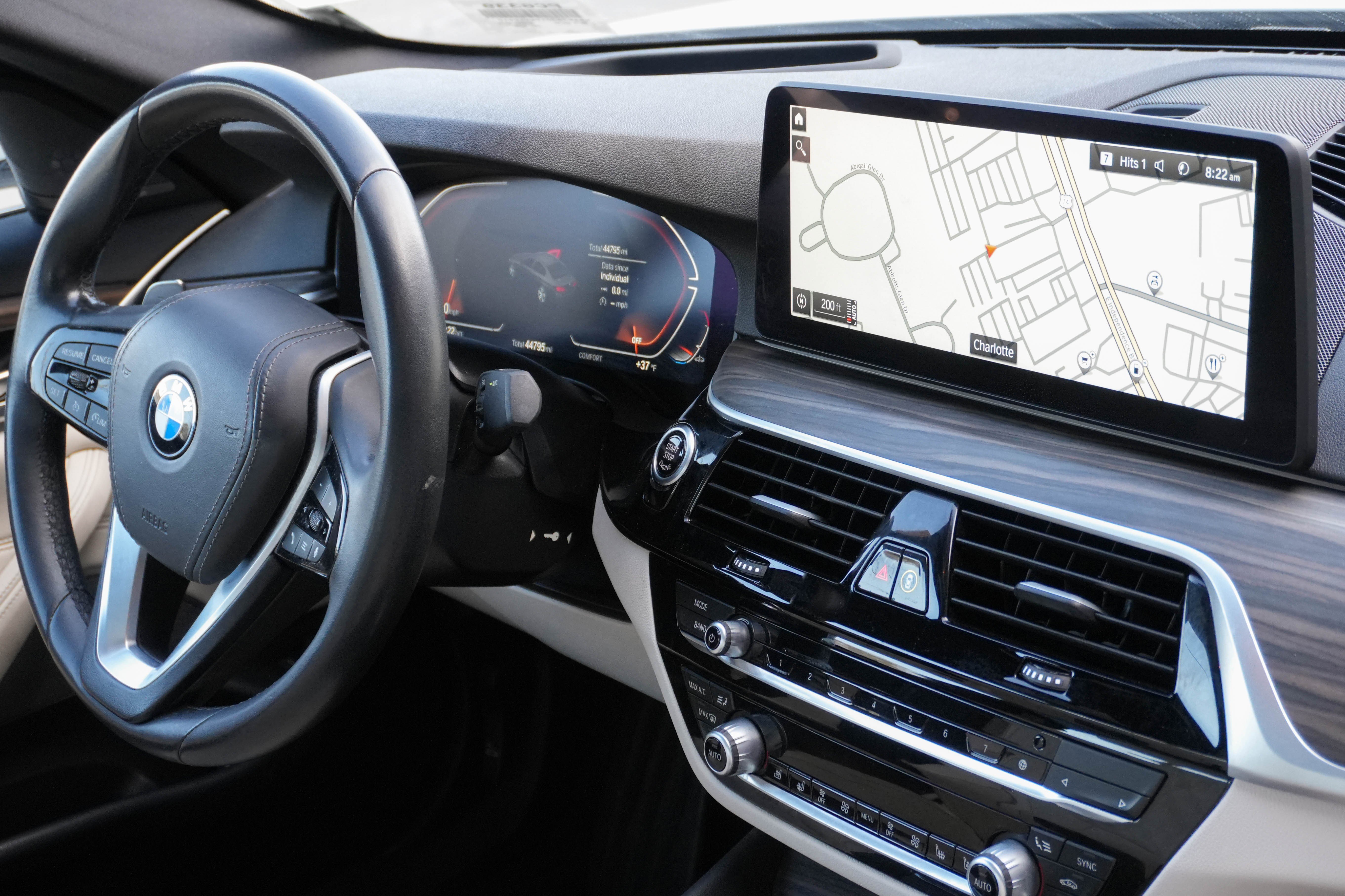 Certified 2023 BMW 540i w/ Premium Package image 10