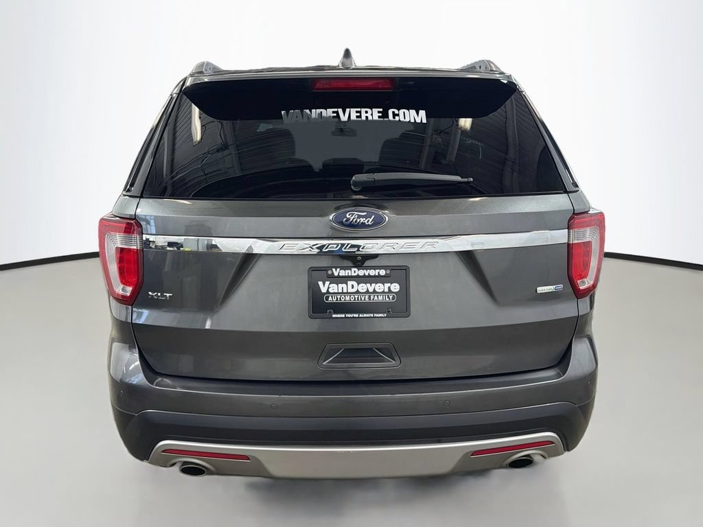 Used 2016 Ford Explorer XLT AWD/4WD image 8