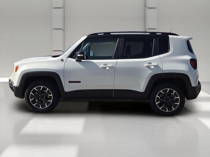 Certified 2023 Jeep Renegade Trailhawk AWD/4WD image 2