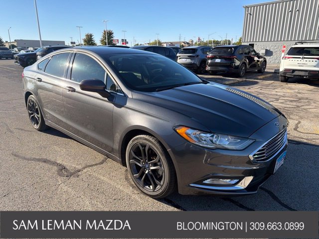 Used 2018 Ford Fusion SE w/ Equipment Group 201A FWD image 1