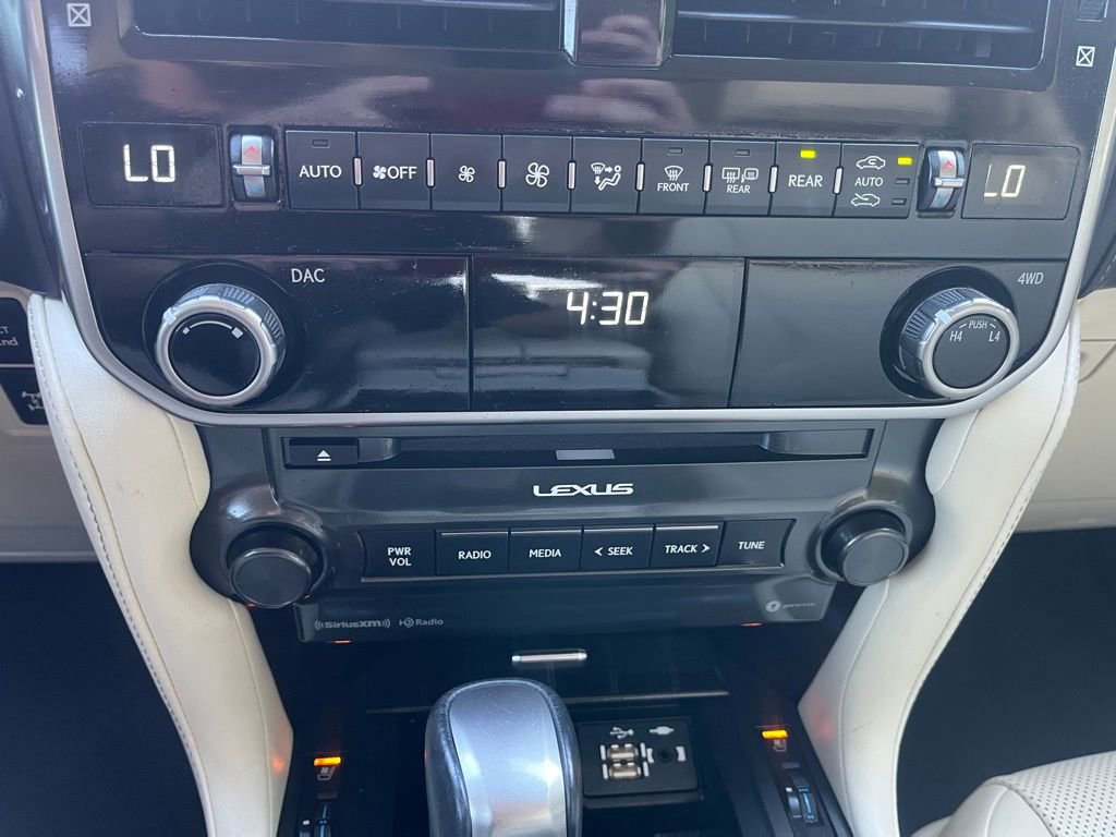 Used 2023 Lexus GX 460 Premium image 40