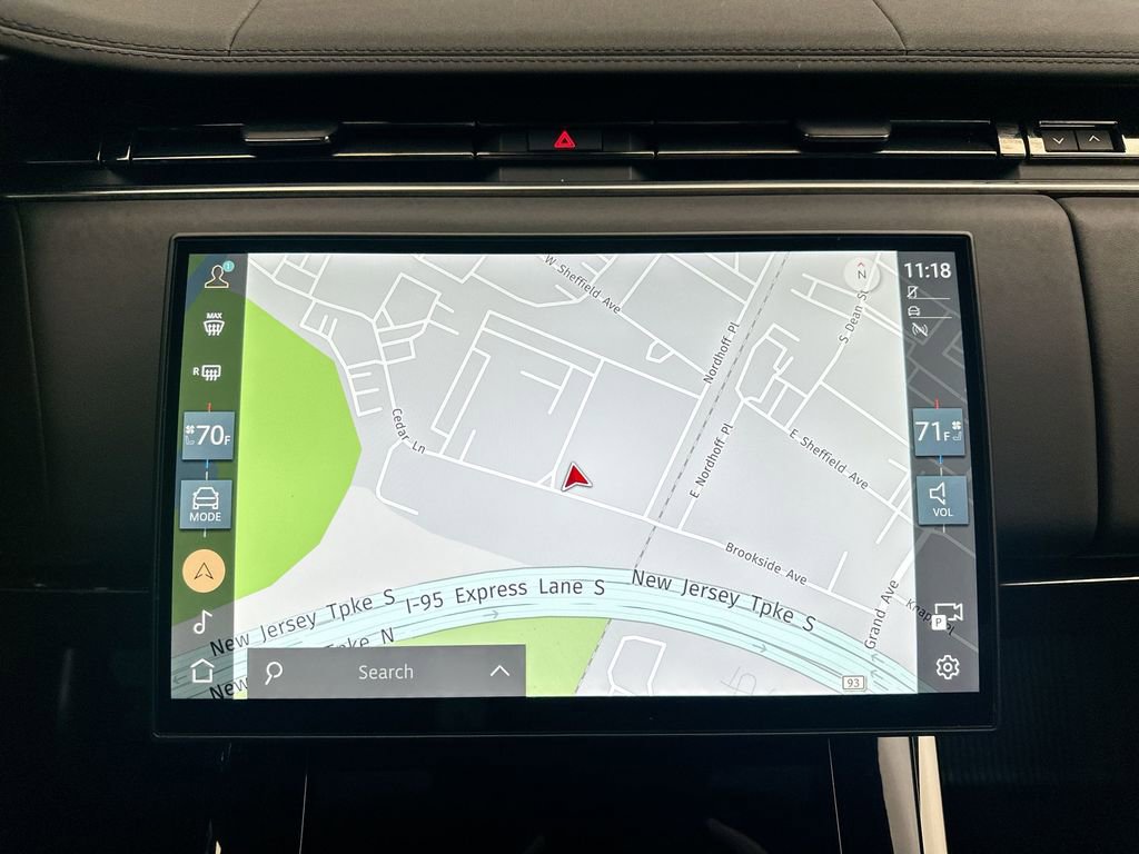 Used 2025 Land Rover Range Rover Sport SE image 29