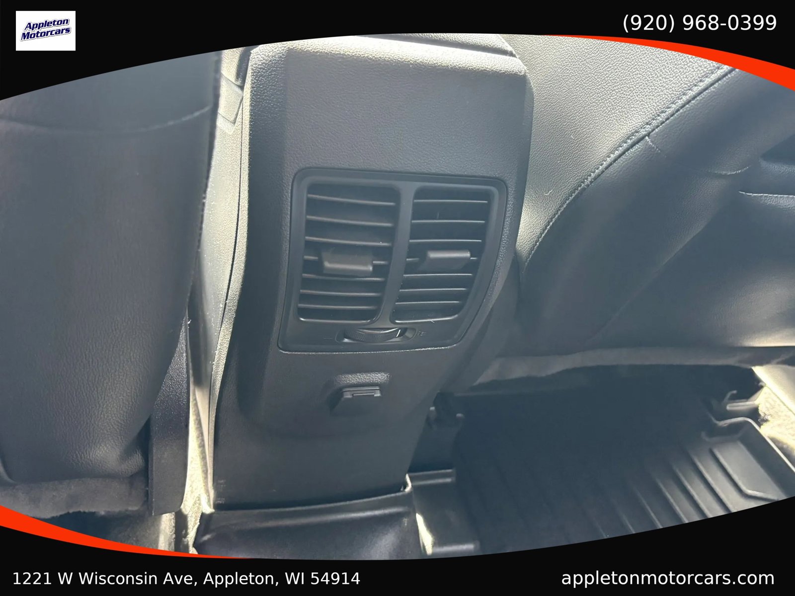 Used 2018 Ford Escape SEL AWD/4WD image 27