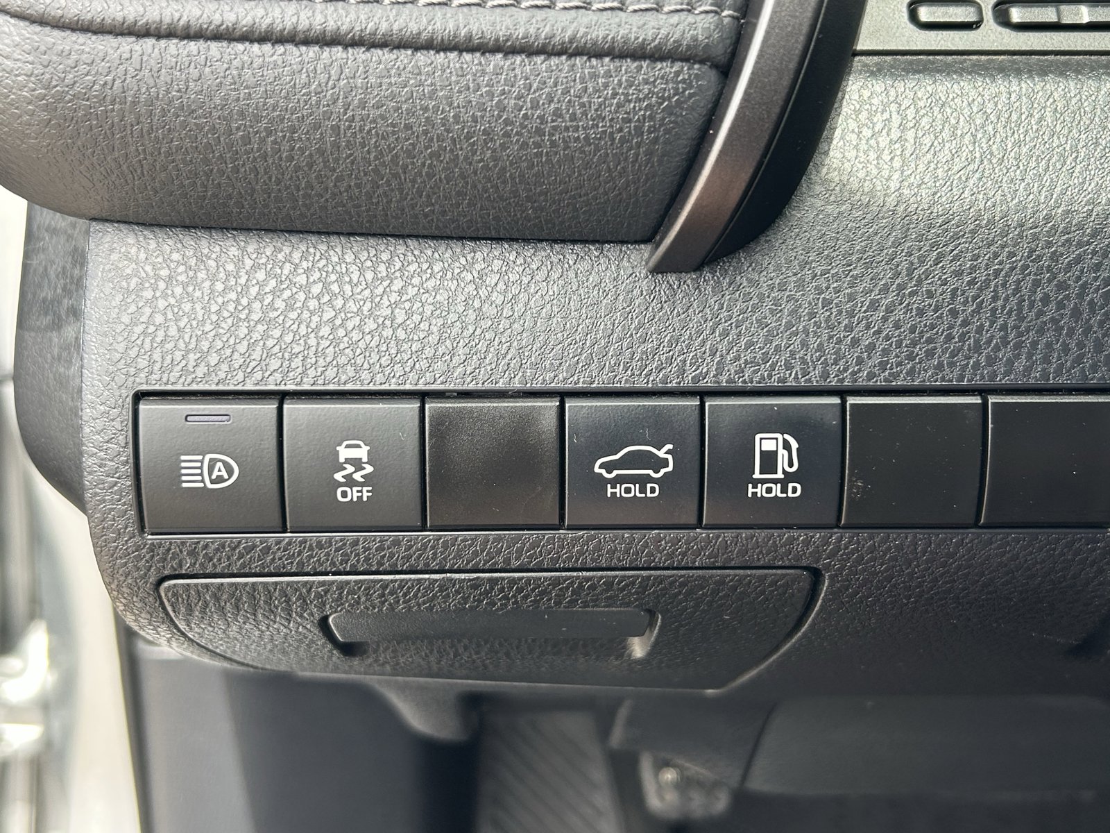 Used 2024 Toyota Camry LE FWD image 30