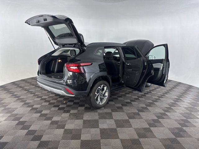 Used 2024 Chevrolet Trax LT w/ Driver Confidence Package image 16