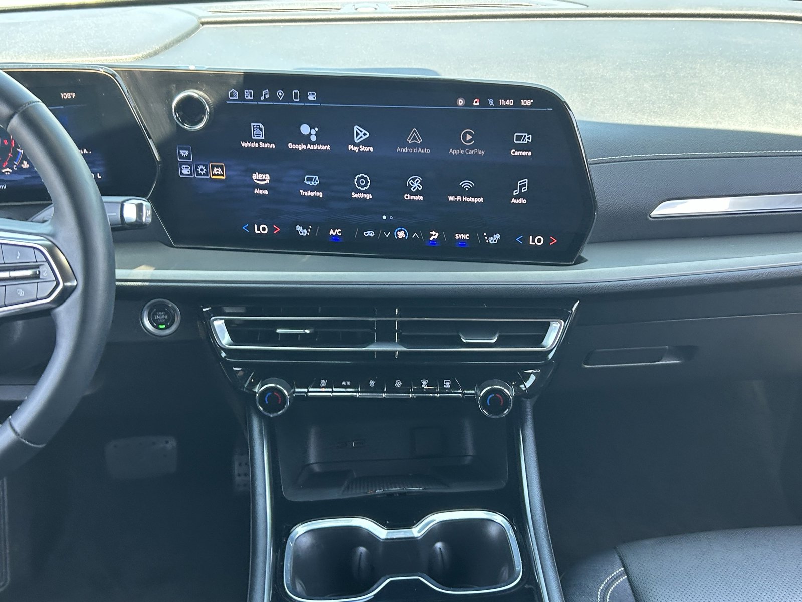 Certified 2025 Chevrolet Traverse LT FWD image 18