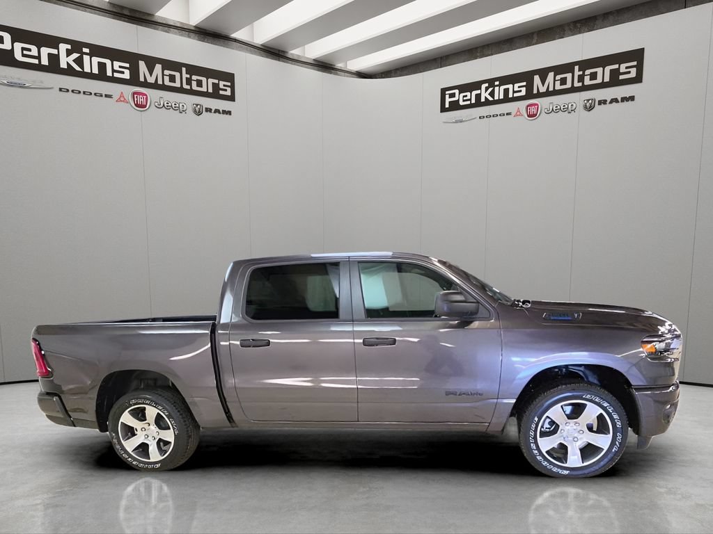 New 2026 RAM 1500 Express AWD/4WD image 6