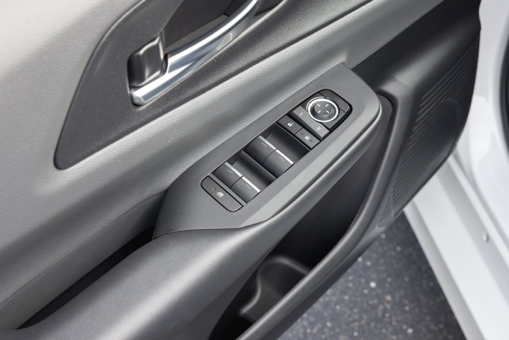 Certified 2025 Toyota Prius Limited FWD image 9