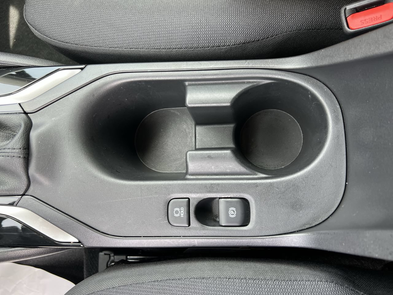 Used 2025 Toyota Corolla LE FWD image 29