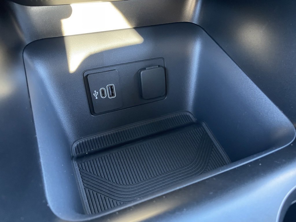 New 2026 Ford Explorer Active w/ Active Comfort Package image 14