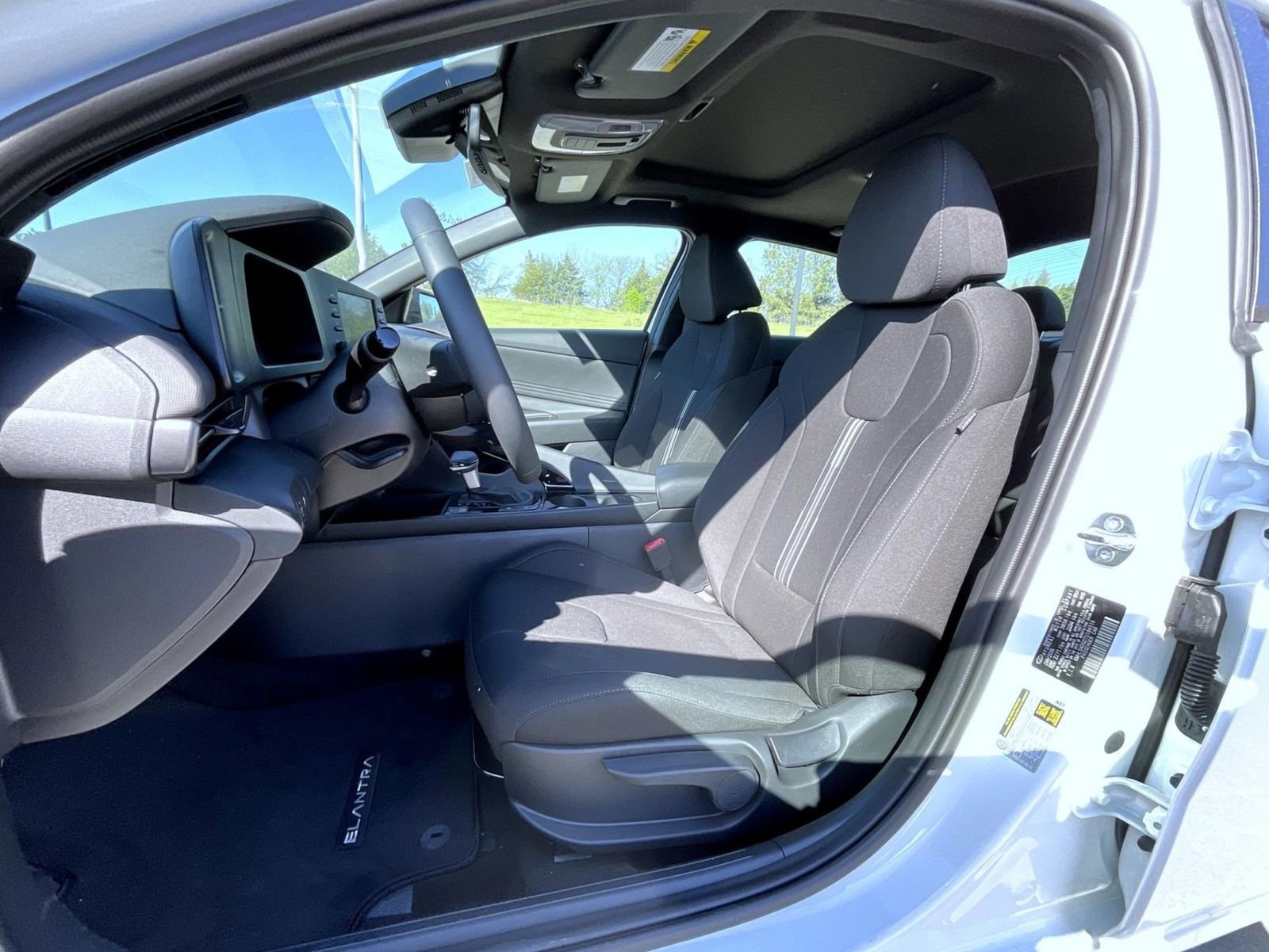 New 2026 Hyundai Elantra SEL Sport Premium FWD image 10
