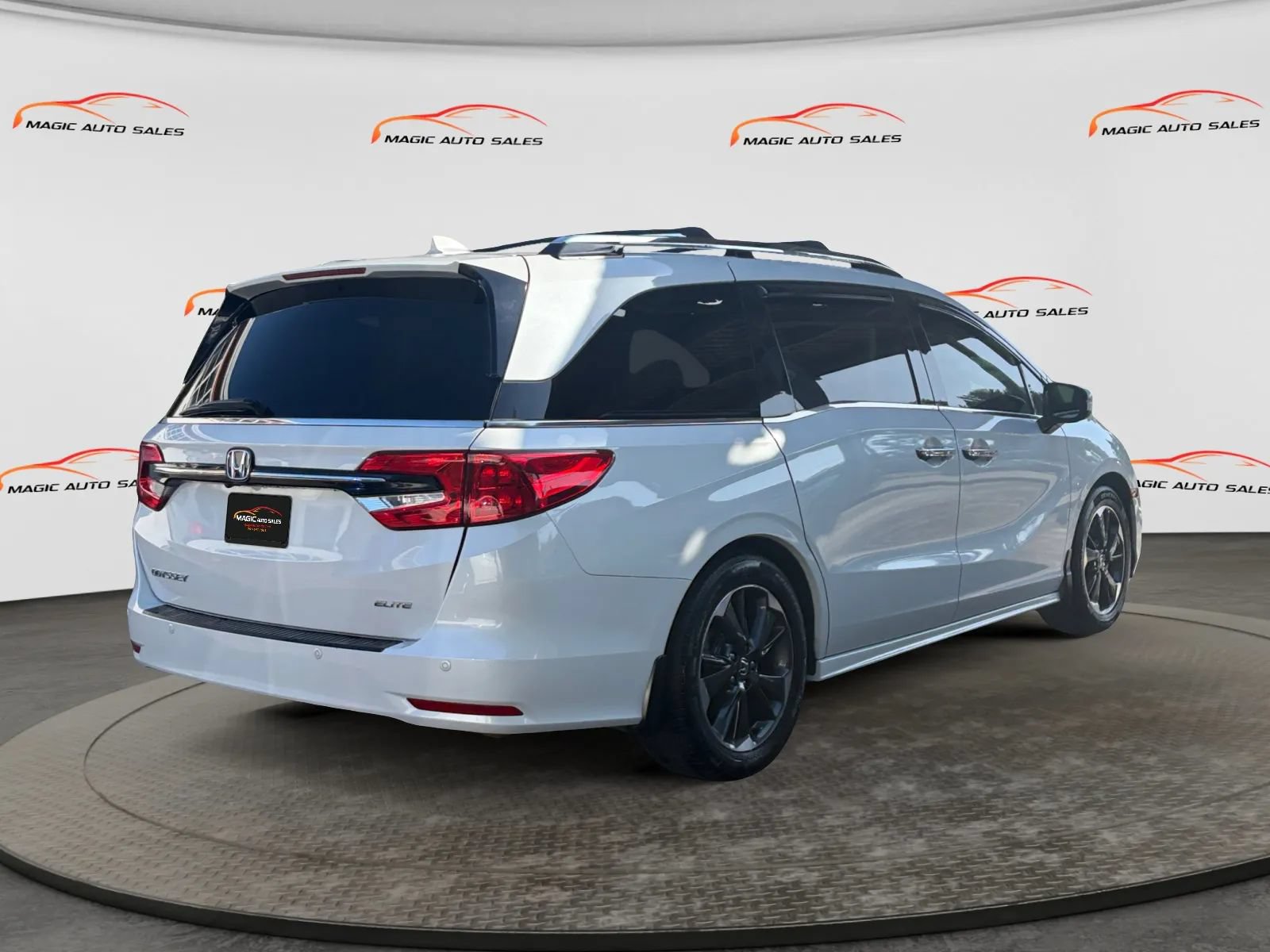 Used 2021 Honda Odyssey Elite image 10