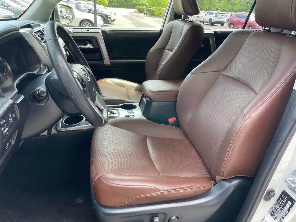 Used 2022 Toyota 4Runner Limited AWD/4WD image 7