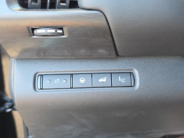 New 2026 Nissan Pathfinder Platinum FWD image 30