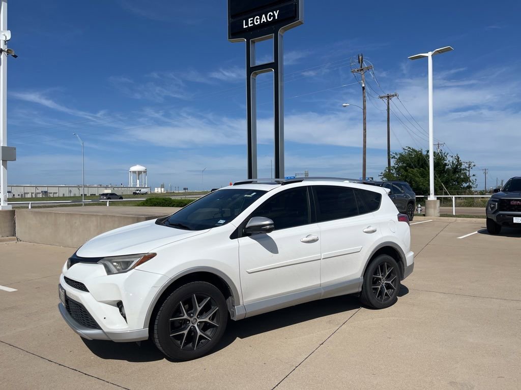 Used 2016 Toyota RAV4 SE w/ Advanced Technology Package FWD image 1