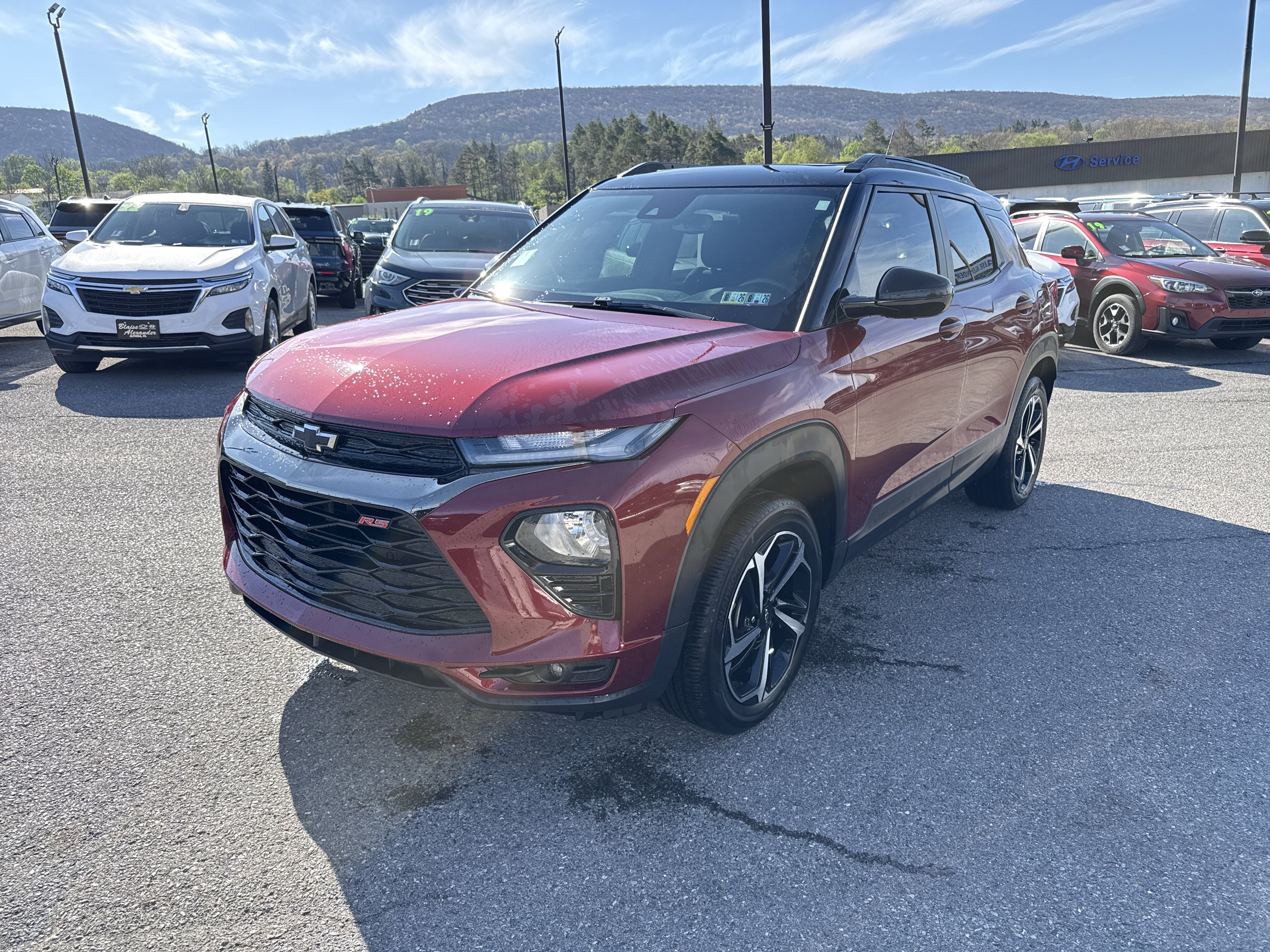 Used 2022 Chevrolet TrailBlazer RS w/ Sun and Liftgate Package image 7