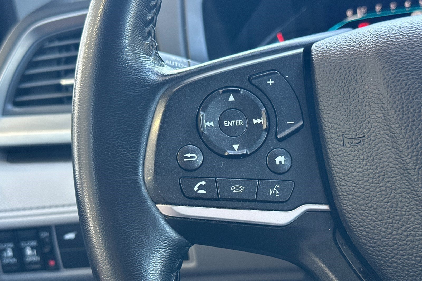 Used 2022 Honda Odyssey EX-L image 29