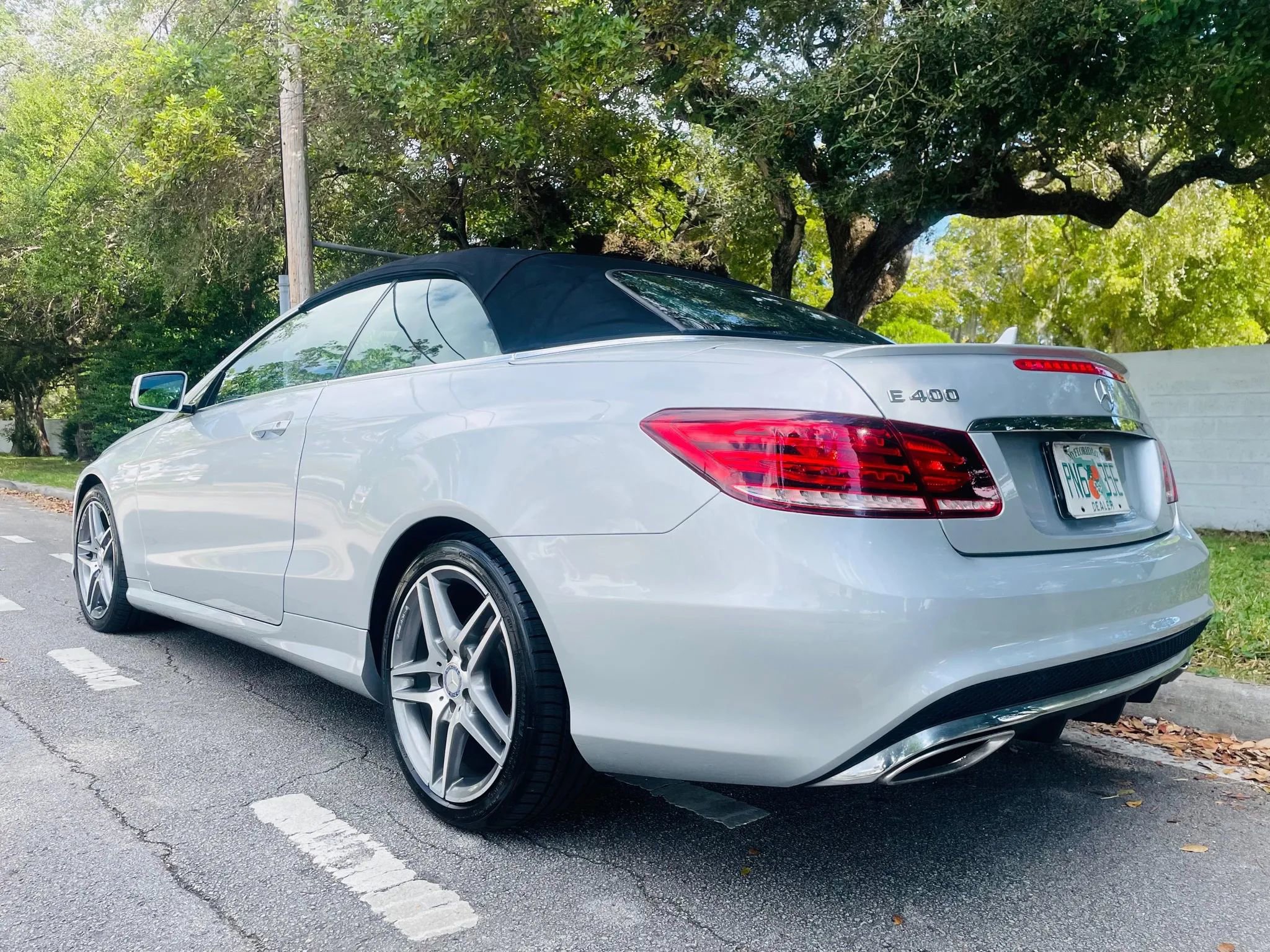 Used 2017 Mercedes-Benz E 400 Cabriolet image 3