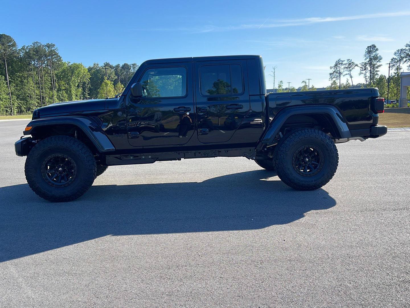 New 2026 Jeep Gladiator Sport AWD/4WD image 4