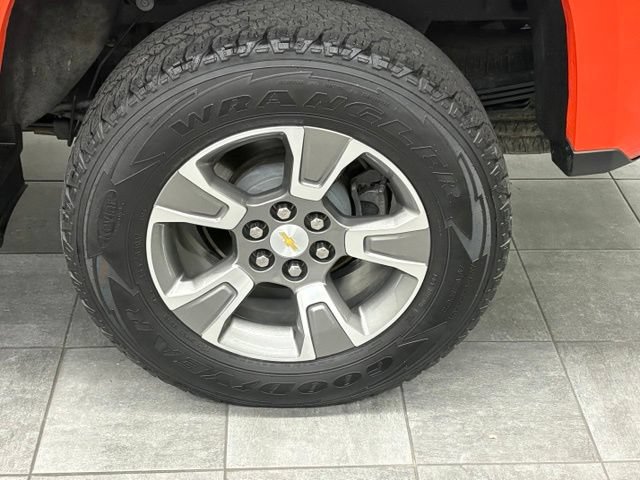Used 2019 Chevrolet Colorado Z71 AWD/4WD image 7