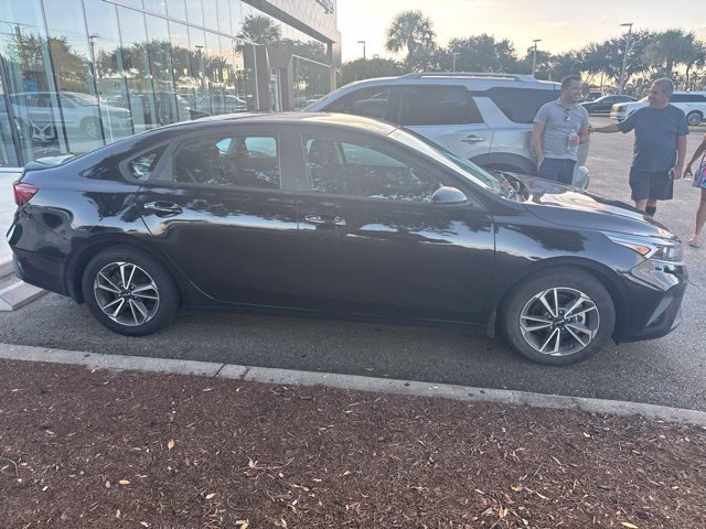 Used 2023 Kia Forte LXS FWD image 8
