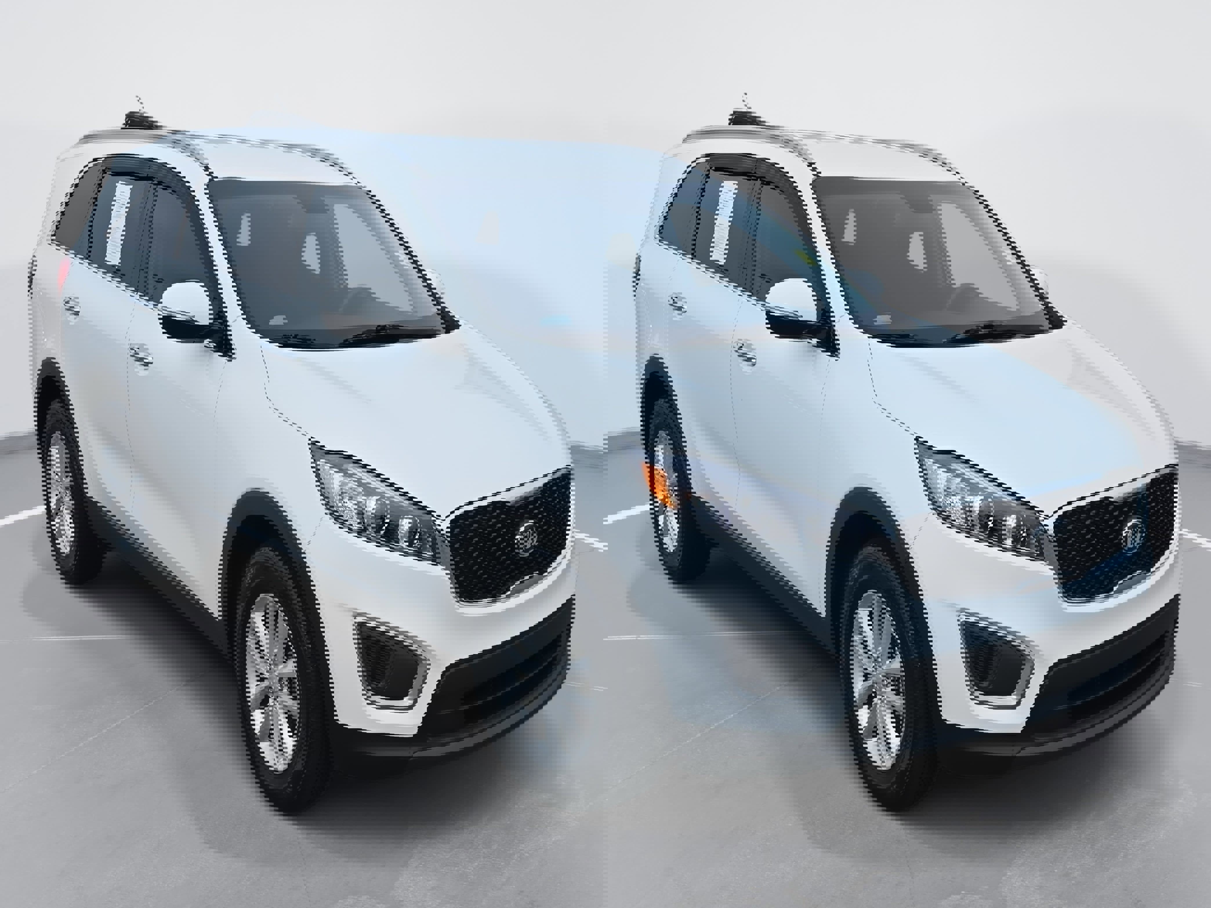 Used 2016 Kia Sorento LX image 3