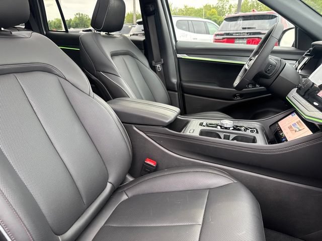 Used 2025 Jeep Wagoneer S Limited AWD/4WD image 10