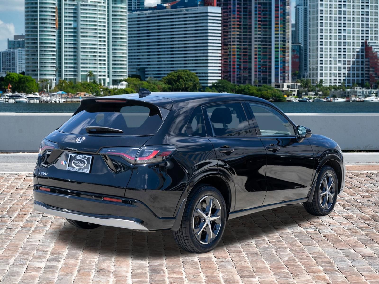Certified 2024 Honda HR-V EX-L image 6