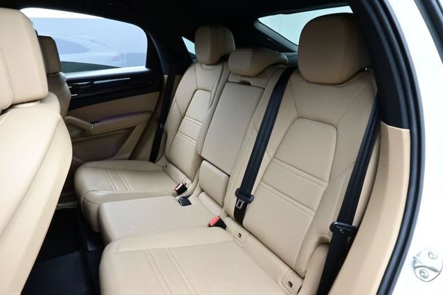 Certified 2021 Porsche Cayenne Coupe AWD/4WD image 14