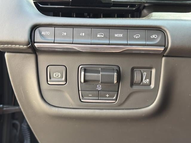 Certified 2024 Cadillac Escalade Premium Luxury Platinum AWD/4WD image 37