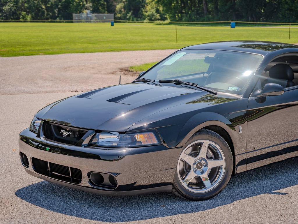 Used 2003 Ford Mustang Cobra RWD image 2
