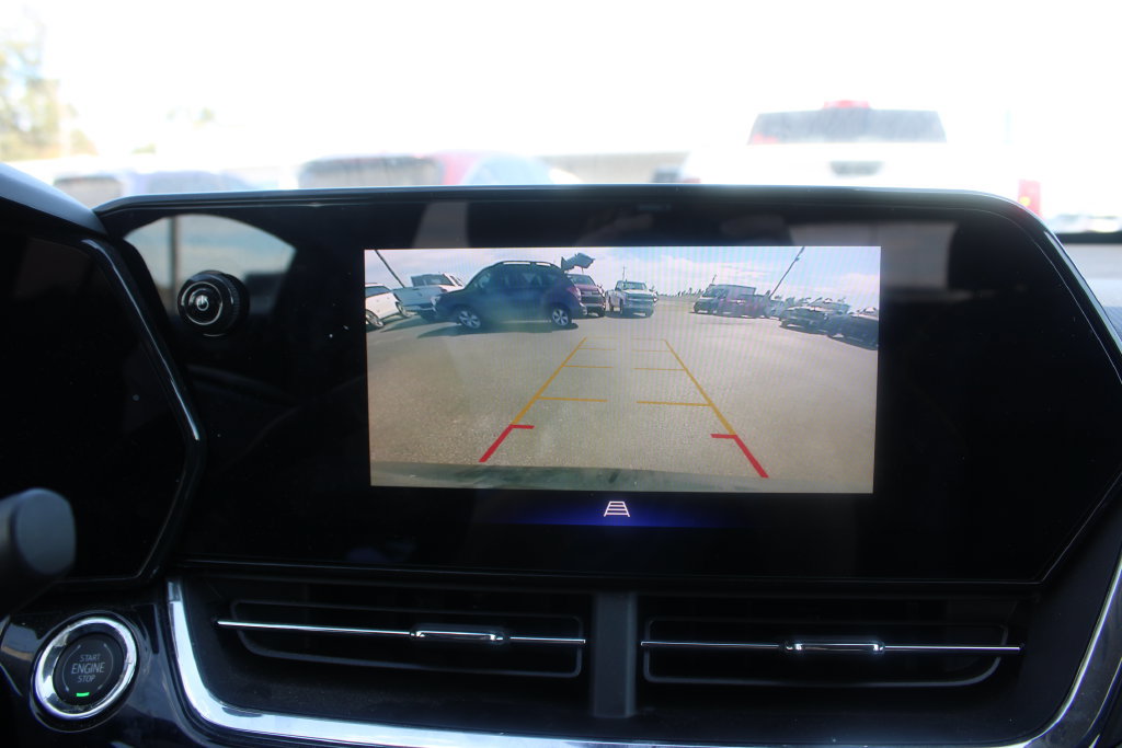 Used 2025 Chevrolet Trax ACTIV w/ Driver Confidence Package FWD image 40