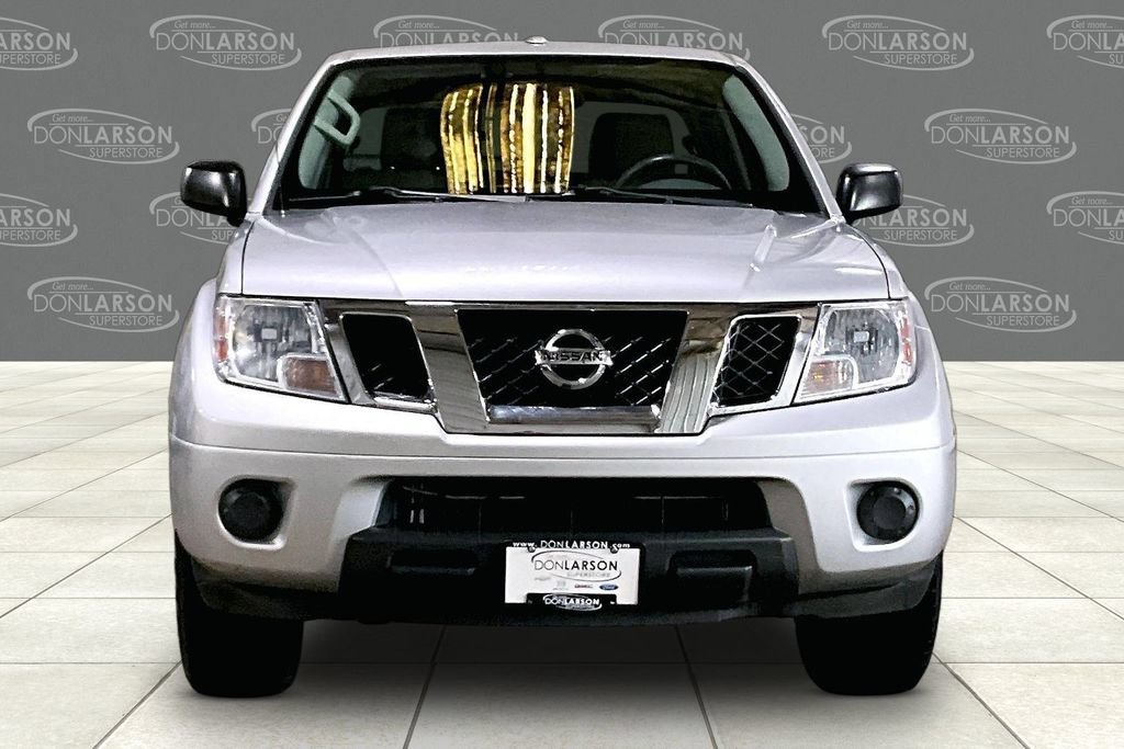 Used 2017 Nissan Frontier SV AWD/4WD image 2