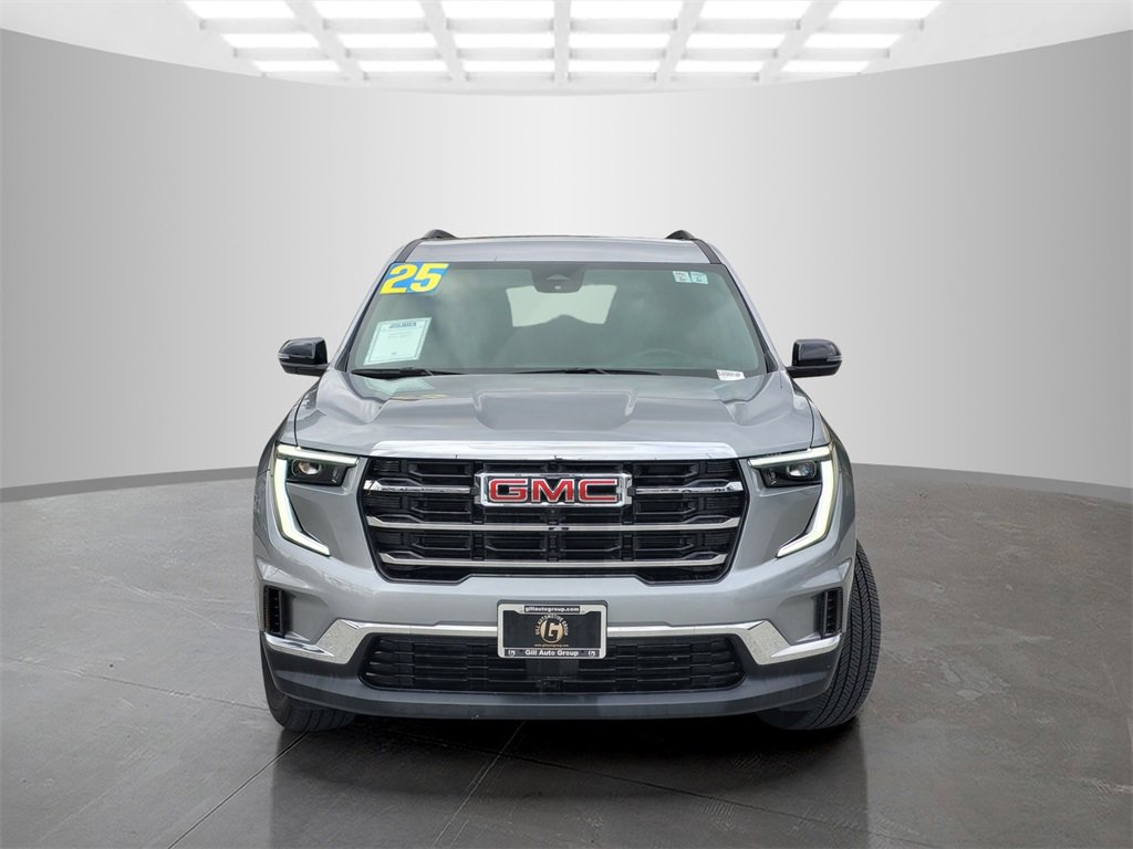 Used 2025 GMC Acadia Elevation image 2