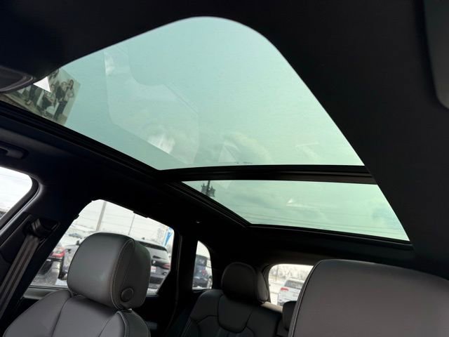 Used 2025 Audi Q5 2.0T Premium Plus image 16