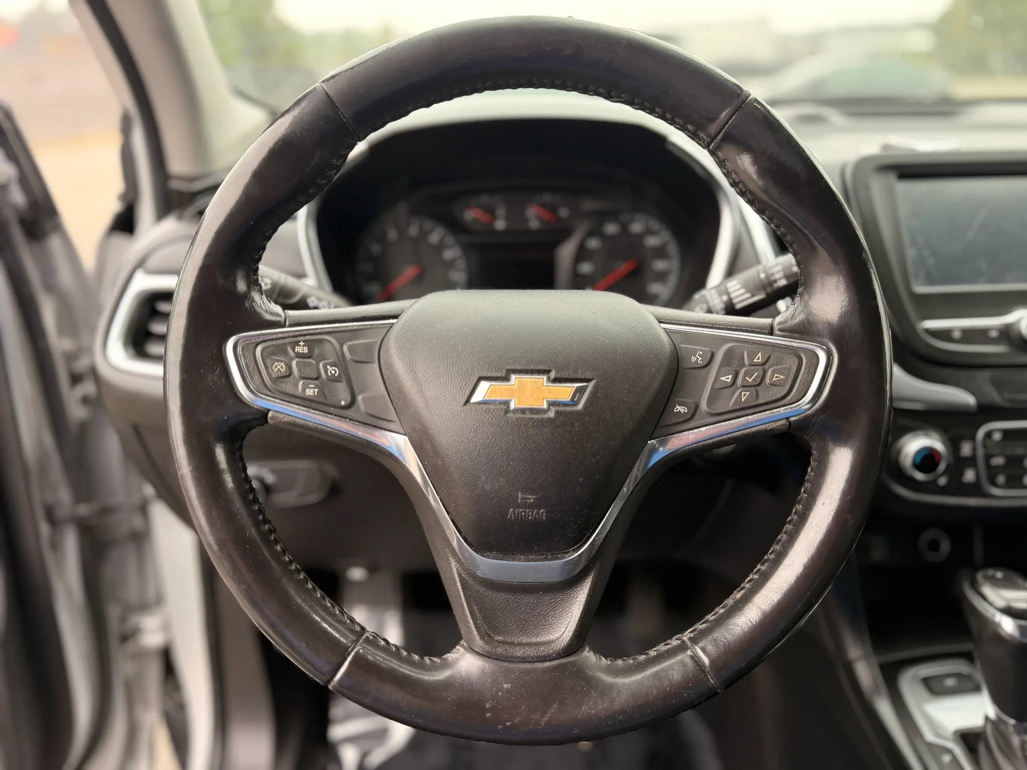 Used 2018 Chevrolet Equinox LT AWD/4WD image 24