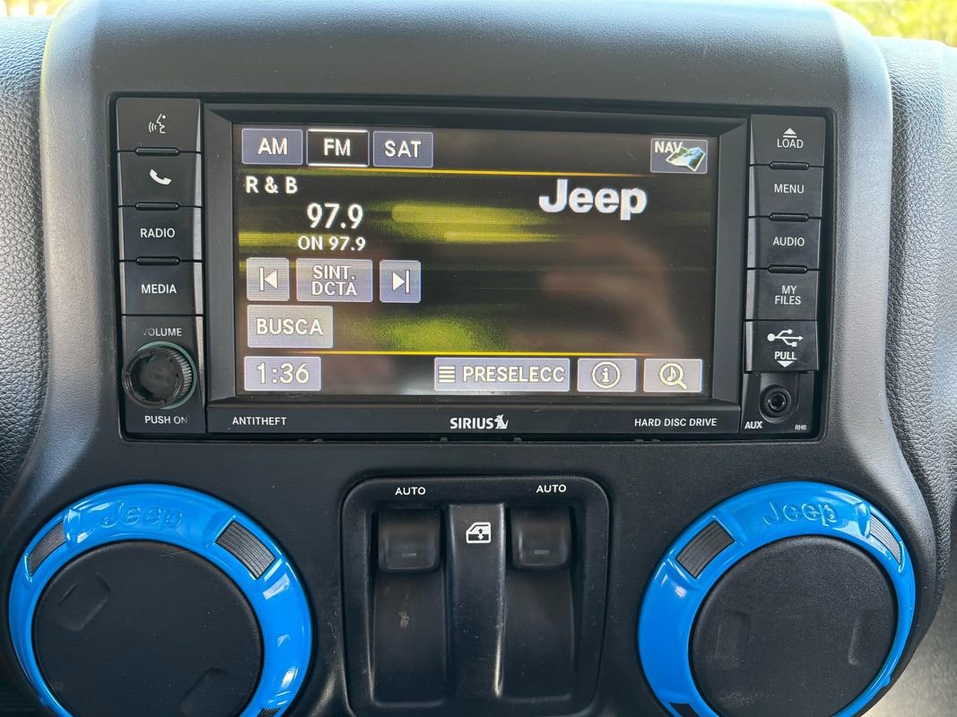 Used 2014 Jeep Wrangler Sahara w/ Connectivity Group image 18