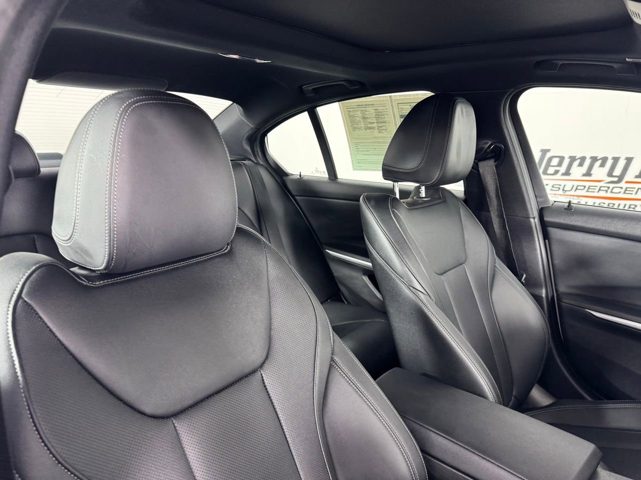 Used 2024 BMW 330i Sedan image 33