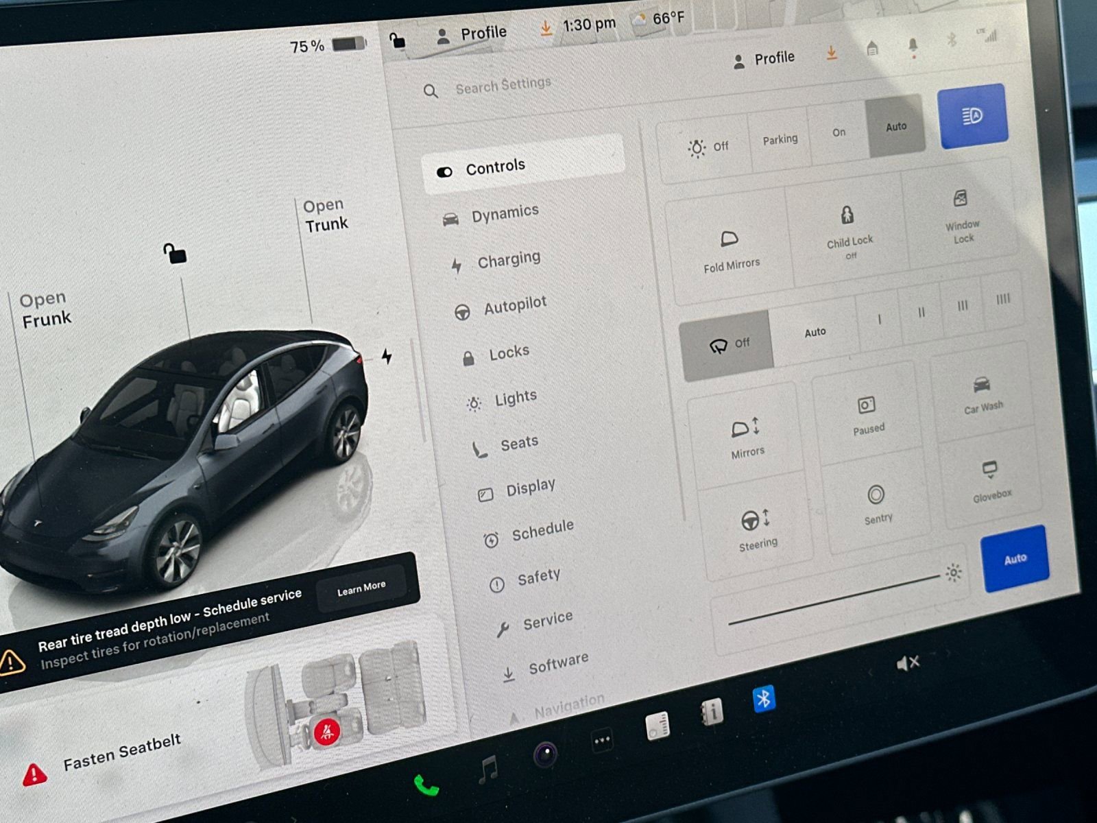 Used 2022 Tesla Model Y Long Range image 18