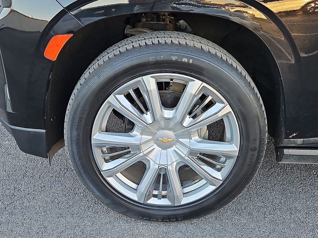 Used 2022 Chevrolet Tahoe High Country image 13