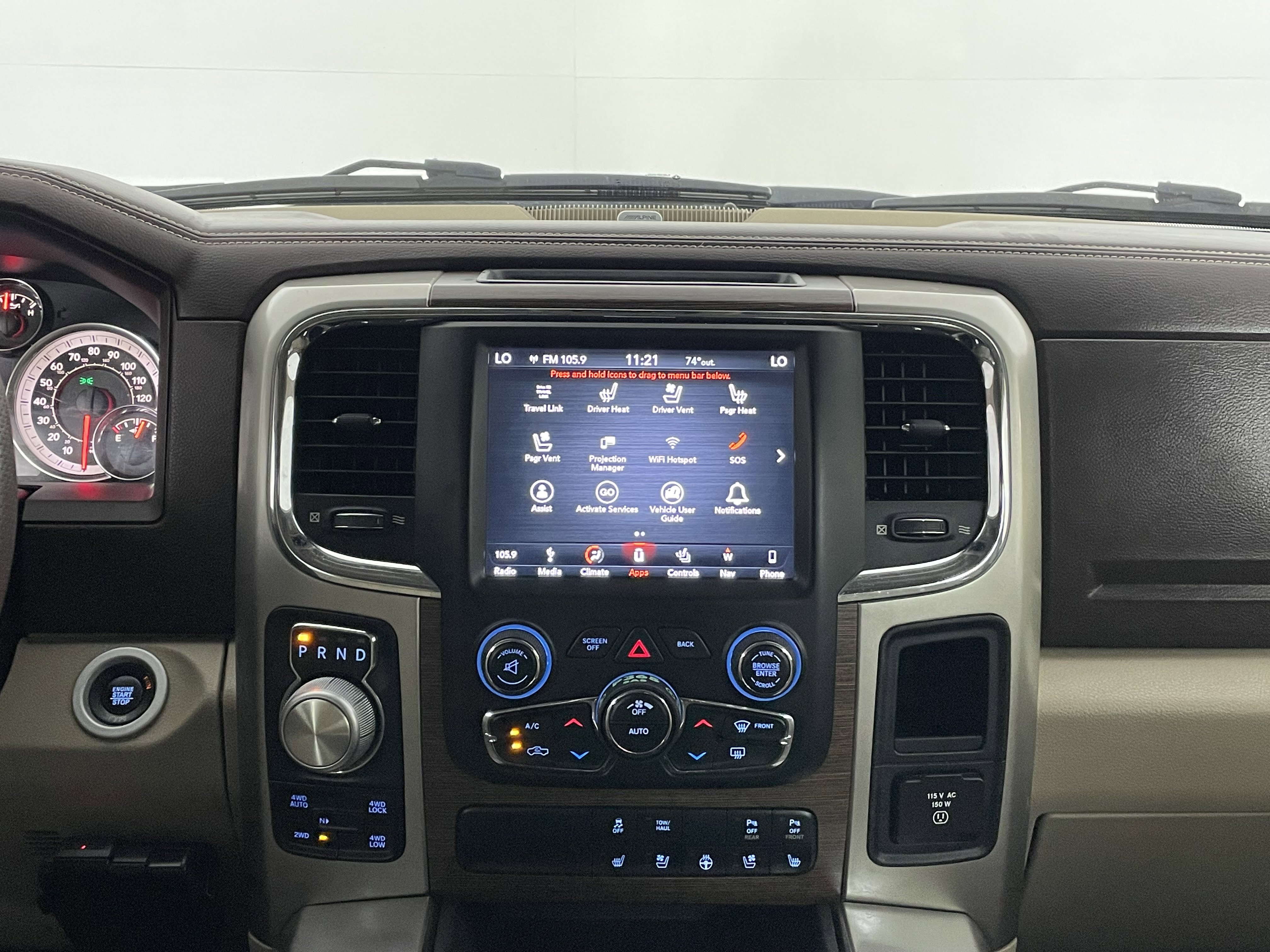 Used 2018 RAM 1500 Laramie w/ Convenience Group AWD/4WD image 17
